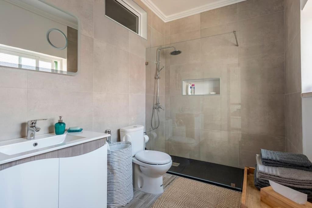 Suite Mendanha Samora Correia Exterior photo